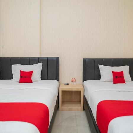 Reddoorz Near Flyover Arjosari מאלאנג מראה חיצוני תמונה