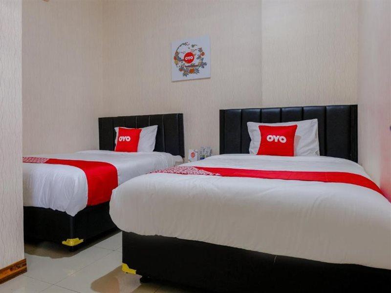 Reddoorz Near Flyover Arjosari מאלאנג מראה חיצוני תמונה