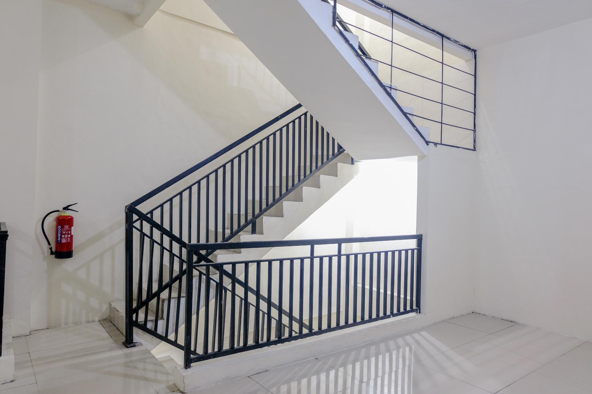 Reddoorz Near Flyover Arjosari מאלאנג מראה חיצוני תמונה