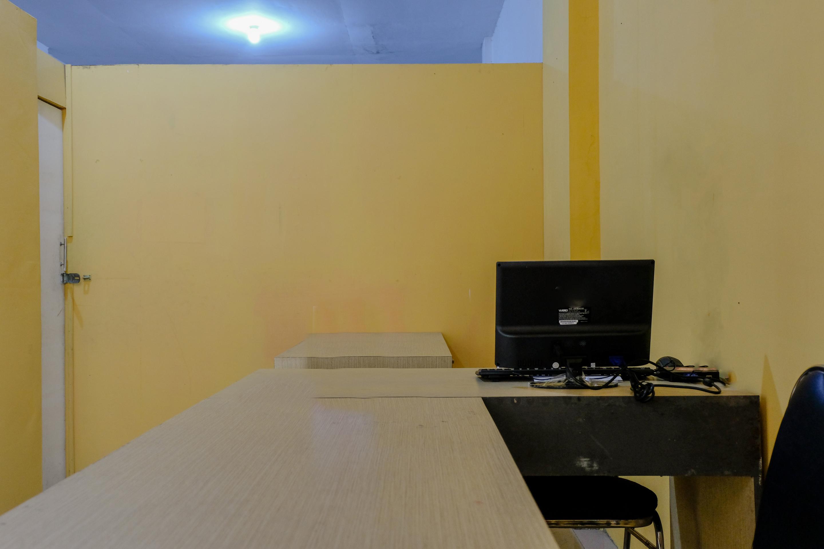 Reddoorz Near Flyover Arjosari מאלאנג מראה חיצוני תמונה