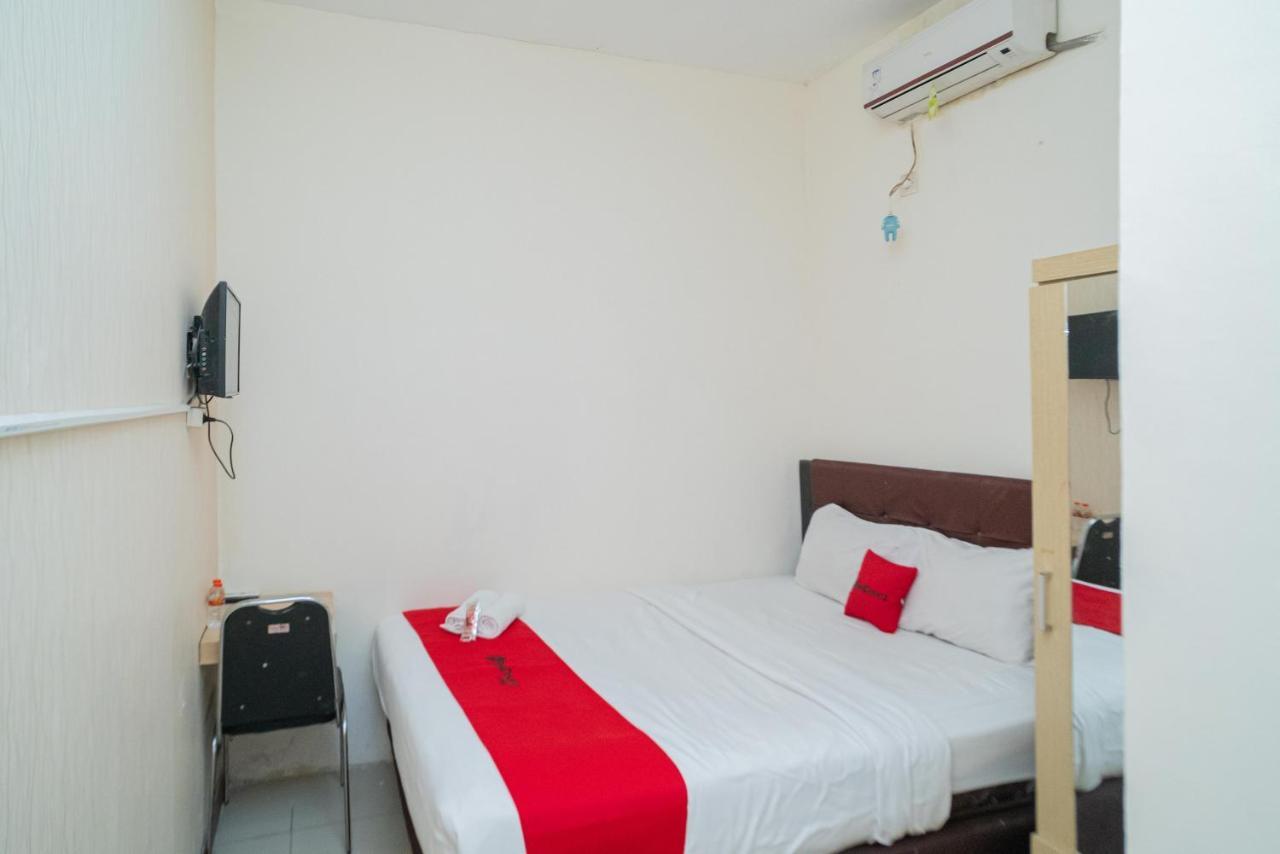 Reddoorz Near Flyover Arjosari מאלאנג מראה חיצוני תמונה