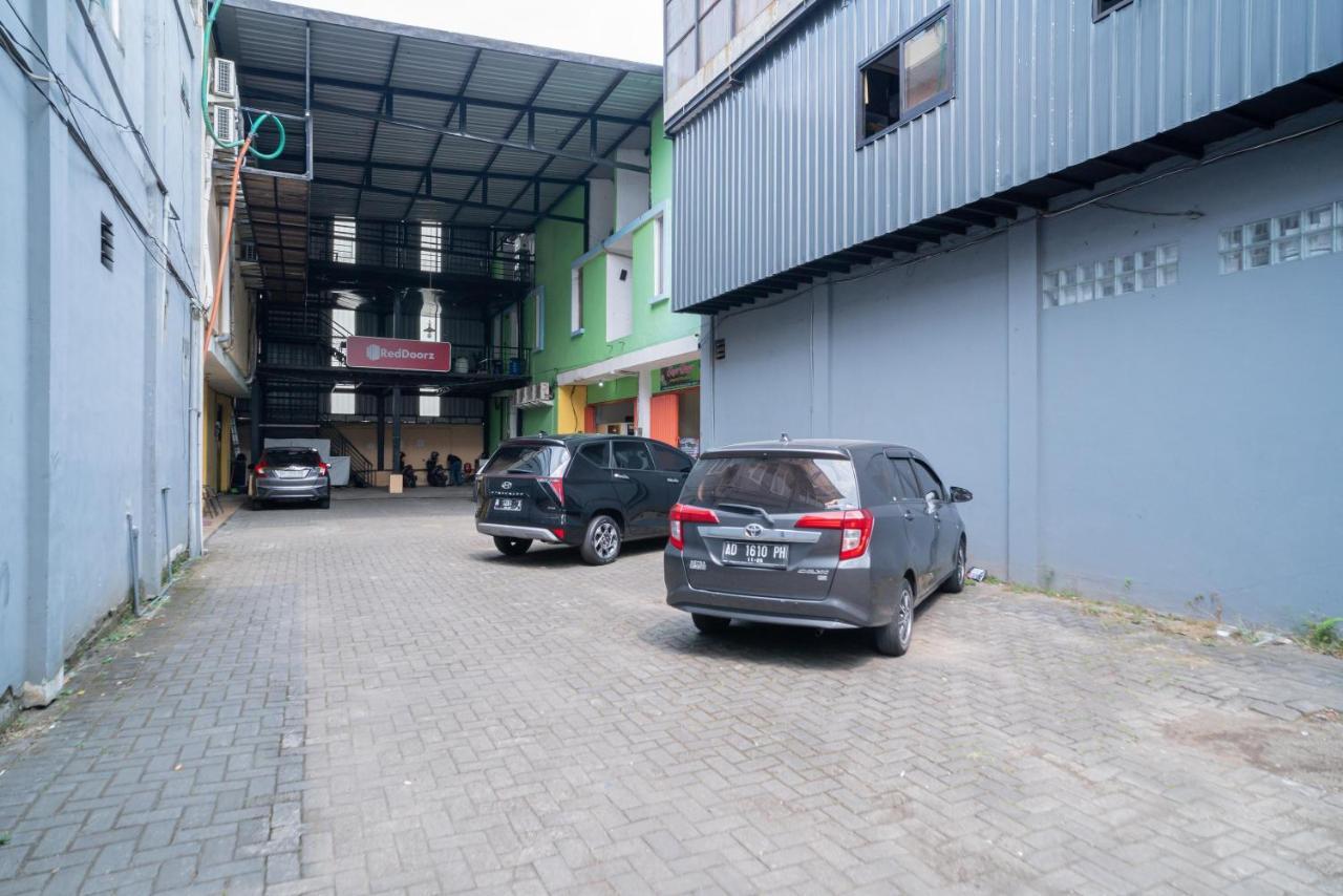 Reddoorz Near Flyover Arjosari מאלאנג מראה חיצוני תמונה